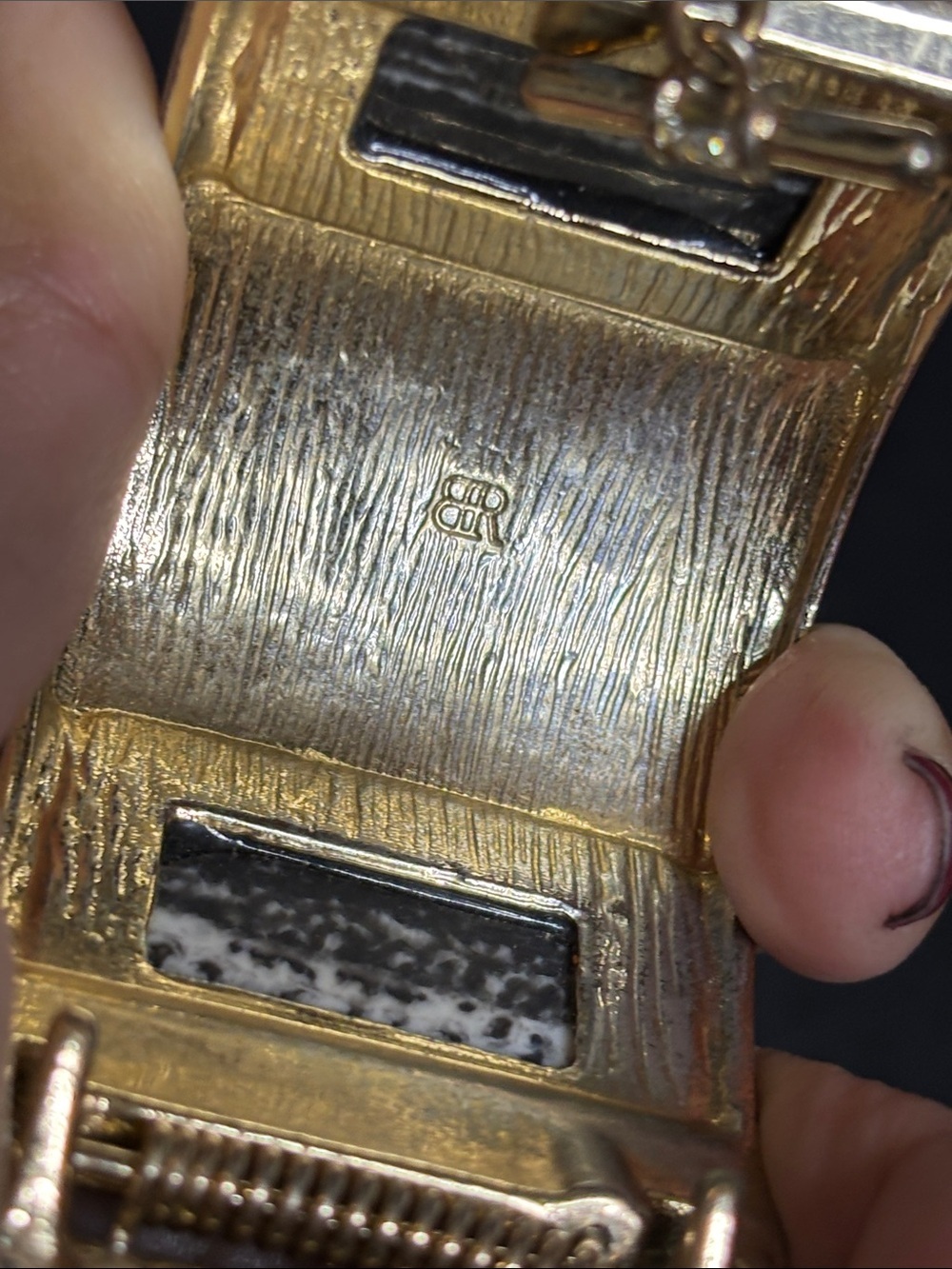Banana Republic Gold Cuff Bracele White Snakeskin Inset Toggle Clasp Statement - Picture 6 of 7